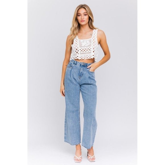 LE LIS SLEEVELESS CROCHET WOMEN'S TOP - Picture 4 of 9